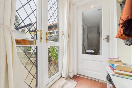 4 bedroom Semi-detached house for sale in Palmer Lane, Barrow-upon-Humber, North Lincolnshire, DN19