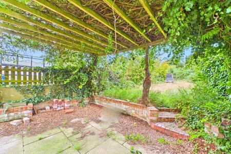 3 bedroom Semi-detached house for sale in Westfield Road, Barton-upon-Humber, North Lincolnshire, DN18