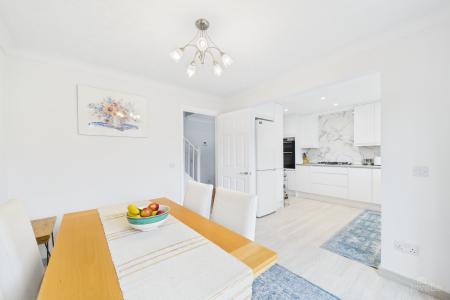 4 bedroom Detached house for sale in Varah Close, Barton-upon-Humber, North Lincolnshire, DN18