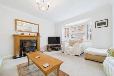 4 bedroom Detached house for sale in Varah Close, Barton-upon-Humber, North Lincolnshire, DN18