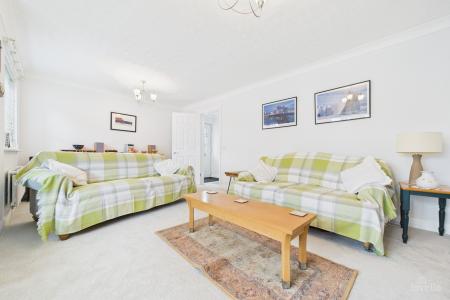 4 bedroom Detached house for sale in Varah Close, Barton-upon-Humber, North Lincolnshire, DN18
