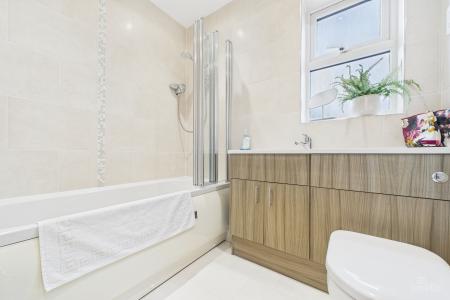 4 bedroom Detached house for sale in Varah Close, Barton-upon-Humber, North Lincolnshire, DN18