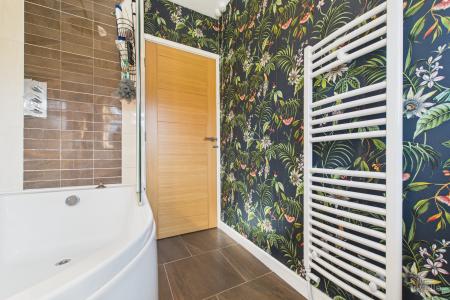 4 bedroom Detached bungalow for sale in Stephen Crescent, Barton-upon-Humber, North Lincolnshire, DN18