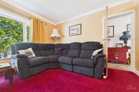 4 bedroom Detached bungalow for sale in Stephen Crescent, Barton-upon-Humber, North Lincolnshire, DN18
