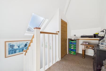 4 bedroom Detached bungalow for sale in Stephen Crescent, Barton-upon-Humber, North Lincolnshire, DN18