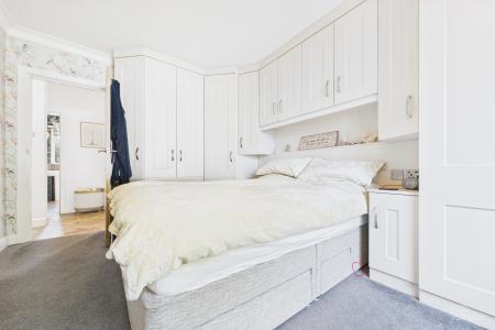 4 bedroom Detached bungalow for sale in Stephen Crescent, Barton-upon-Humber, North Lincolnshire, DN18