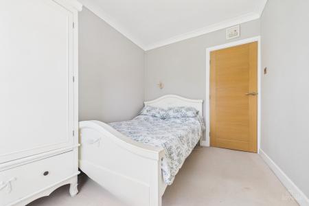 4 bedroom Detached bungalow for sale in Stephen Crescent, Barton-upon-Humber, North Lincolnshire, DN18