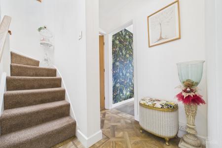 4 bedroom Detached bungalow for sale in Stephen Crescent, Barton-upon-Humber, North Lincolnshire, DN18