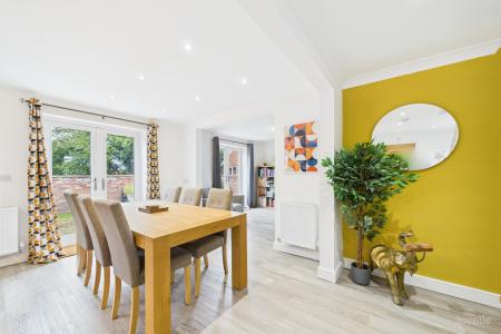 4 bedroom Detached house for sale in St Chads Way, Barton-upon-Humber, North Lincolnshire, DN18