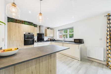 4 bedroom Detached house for sale in St Chads Way, Barton-upon-Humber, North Lincolnshire, DN18