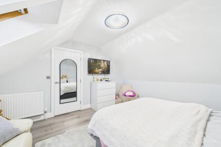 6 bedroom Detached house for sale in Huntsman Close, Goxhill, North Lincolnshire, DN19