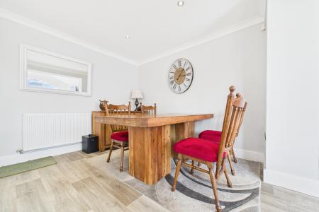 6 bedroom Detached house for sale in Huntsman Close, Goxhill, North Lincolnshire, DN19