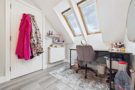 6 bedroom Detached house for sale in Huntsman Close, Goxhill, North Lincolnshire, DN19