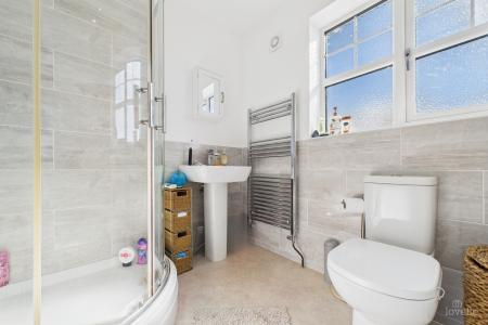 6 bedroom Detached house for sale in Huntsman Close, Goxhill, North Lincolnshire, DN19