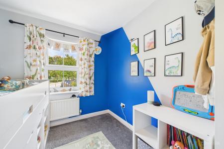 3 bedroom Semi-detached house for sale in Nightingale Close, Barton-upon-Humber, North Lincolnshire, DN18