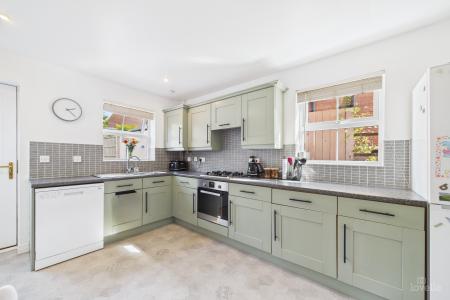 3 bedroom Semi-detached house for sale in Nightingale Close, Barton-upon-Humber, North Lincolnshire, DN18