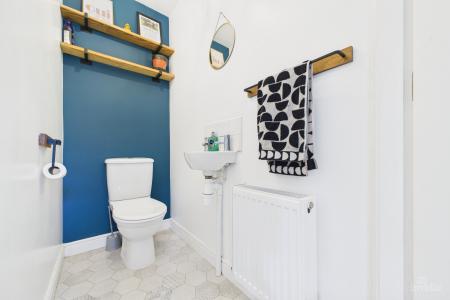 3 bedroom Semi-detached house for sale in Nightingale Close, Barton-upon-Humber, North Lincolnshire, DN18