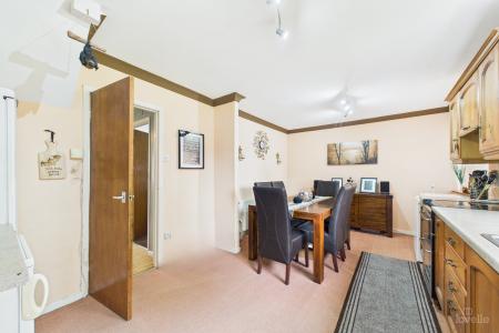 3 bedroom Semi-detached house for sale in Lodge Avenue, Barton-upon-Humber, North Lincolnshire, DN18