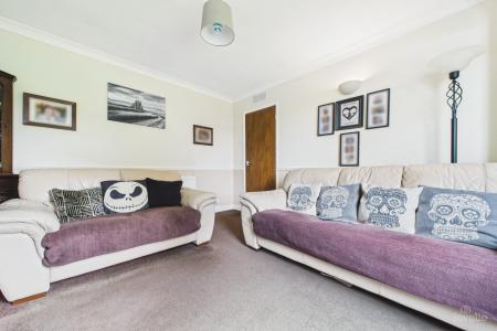 3 bedroom Semi-detached house for sale in Lodge Avenue, Barton-upon-Humber, North Lincolnshire, DN18