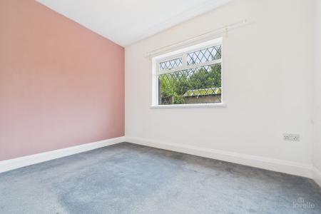 3 bedroom Detached bungalow for sale in Sluice Road, South Ferriby, North Lincolnshire, DN18