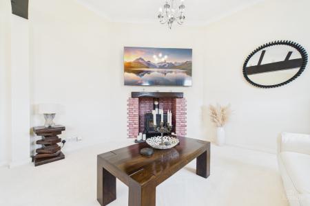 2 bedroom Detached bungalow for sale in Soff Lane, Goxhill, North Lincolnshire, DN19