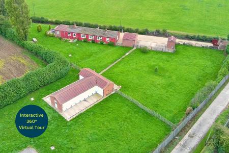 2 bedroom Detached bungalow for sale in Soff Lane, Goxhill, North Lincolnshire, DN19