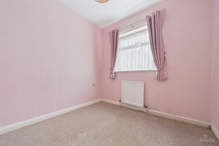 2 bedroom Semi-detached bungalow for sale in Cross Street, Barrow-upon-Humber, North Lincolnshire, DN19