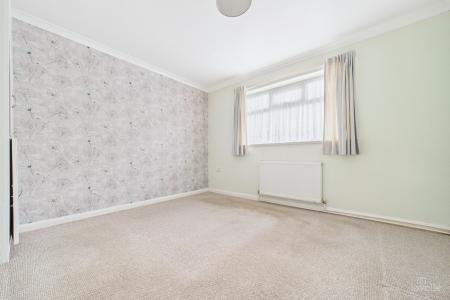 2 bedroom Semi-detached bungalow for sale in Cross Street, Barrow-upon-Humber, North Lincolnshire, DN19