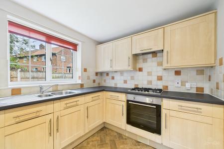 4 bedroom Detached house for sale in Hallam Close, Barrow-upon-Humber, North Lincolnshire, DN19