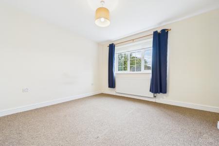 4 bedroom Detached house for sale in Hallam Close, Barrow-upon-Humber, North Lincolnshire, DN19