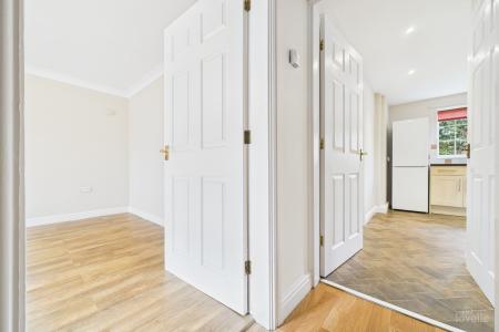 4 bedroom Detached house for sale in Hallam Close, Barrow-upon-Humber, North Lincolnshire, DN19