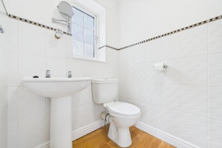 4 bedroom Detached house for sale in Hallam Close, Barrow-upon-Humber, North Lincolnshire, DN19