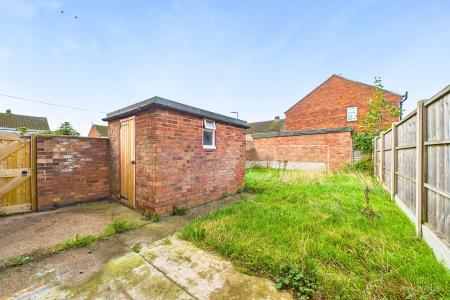 3 bedroom Semi-detached house for sale in Boynton Crescent, Winterton, North Lincolnshire, DN15