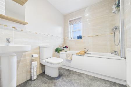 3 bedroom Detached house for sale in Bayleaf Lane, Barton-upon-Humber, North Lincolnshire, DN18