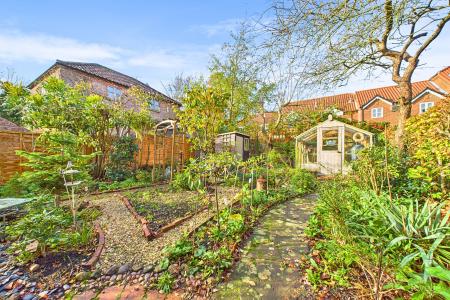 2 bedroom Semi-detached house for sale in Whitecross Street, Barton-upon-Humber, North Lincolnshire, DN18