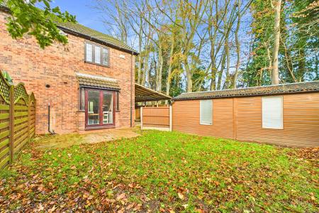 2 bedroom Semi-detached house for sale in Saddle Close, Goxhill, North Lincolnshire, DN19