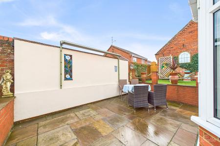 3 bedroom Detached bungalow for sale in Killicks Rise, Barton-upon-Humber, North Lincolnshire, DN18