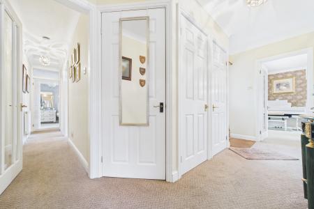 3 bedroom Detached bungalow for sale in Killicks Rise, Barton-upon-Humber, North Lincolnshire, DN18