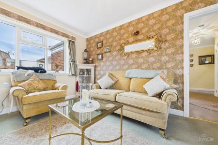 3 bedroom Detached bungalow for sale in Killicks Rise, Barton-upon-Humber, North Lincolnshire, DN18