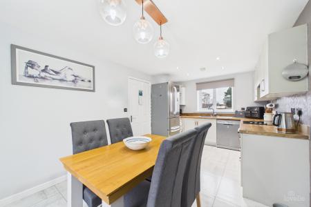 4 bedroom Detached house for sale in Poppyfield Way, Winterton, North Lincolnshire, DN15