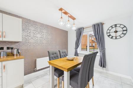 4 bedroom Detached house for sale in Poppyfield Way, Winterton, North Lincolnshire, DN15