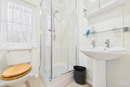 2 bedroom Park home for sale in Barton Broads Park, Barton-upon-Humber, North Lincolnshire, DN18