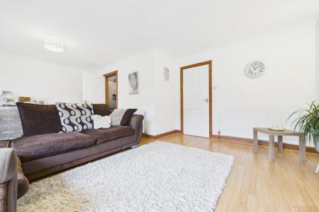 3 bedroom Semi-detached house for sale in Hawthorn Rise, Barrow-upon-Humber, North Lincolnshire, DN19