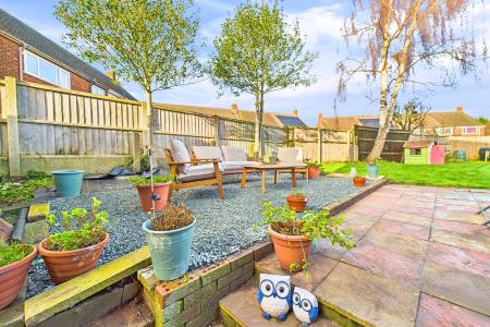 3 bedroom Semi-detached house for sale in Grange Avenue, Barton-upon-Humber, North Lincolnshire, DN18