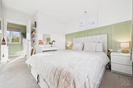 3 bedroom Semi-detached house for sale in Grange Avenue, Barton-upon-Humber, North Lincolnshire, DN18