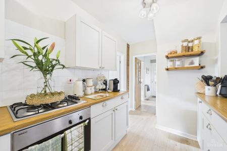 3 bedroom Semi-detached house for sale in Grange Avenue, Barton-upon-Humber, North Lincolnshire, DN18