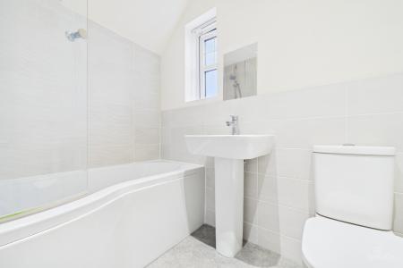 4 bedroom Semi-detached house for sale in Bayleaf Lane, Barton-upon-Humber, North Lincolnshire, DN18