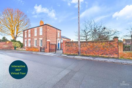 4 bedroom Semi-detached house for sale in Queen Street, Barton-upon-Humber, North Lincolnshire, DN18