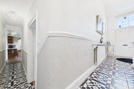 4 bedroom Semi-detached house for sale in Queen Street, Barton-upon-Humber, North Lincolnshire, DN18