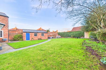 4 bedroom Semi-detached house for sale in Queen Street, Barton-upon-Humber, North Lincolnshire, DN18